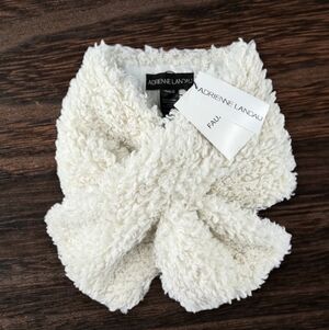 ADRIENNE LANDAU Pull Through Scarf Ivory Shaggy Faux Fur Sheepskin One Size NWT